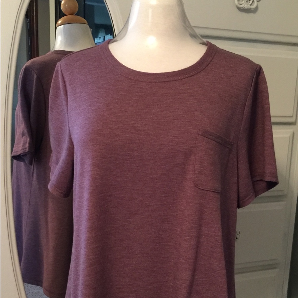 Logo top women’s size L